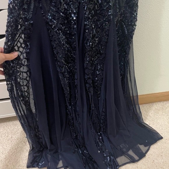 Navy Gown Sz 10 - Picture 6 of 6